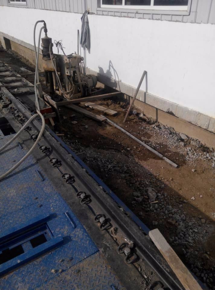 秦都注浆治理铁路高路基沉陷病害